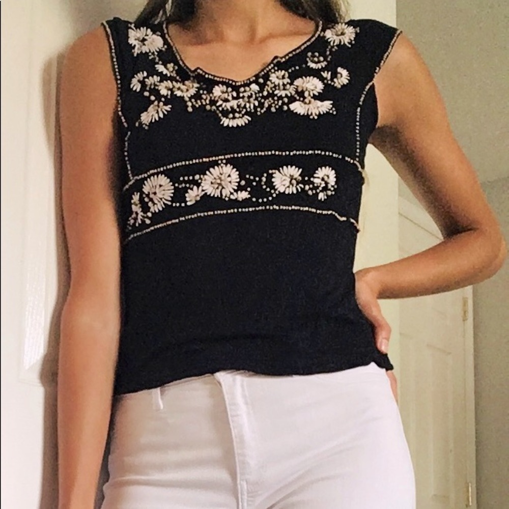 “BCBG” brand. Size M. Short sleeved shirt